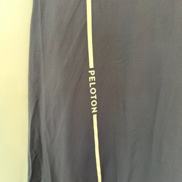 Peloton Men’s Sleeveless Performance Tank Top – Size XL 💪🚴‍♂️ - Picture 2 of 5